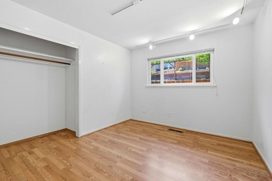 First time on the market in 55 years! Welcome to 130 Caliente Dr - photo 22