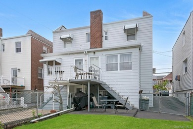This well-maintained brick home offers a spacious and functional - photo 23