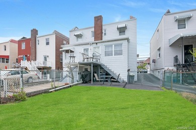 This well-maintained brick home offers a spacious and functional - photo 24