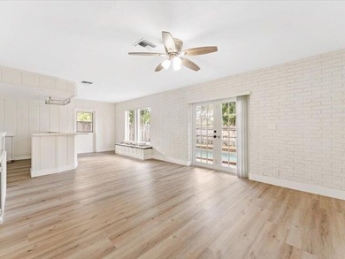HUGE POOL HOUSE!!!! GREAT OPPORTUNITY!!!! This house has 5 - photo 25