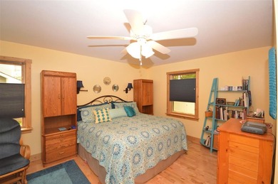 Welcome home to the tranquility of Earl Street! Set on a one - photo 26