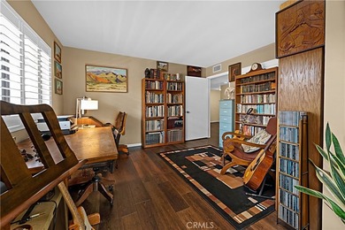 Beautifully upgraded 2 bedroom + den, 2 bath condo with approx - photo 28