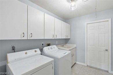 Experience the ultimate Southwest Florida waterfront lifestyle - photo 29