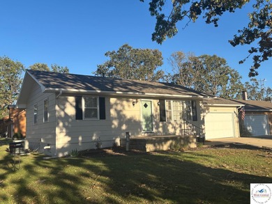 Lake Home For Sale in Warsaw, Missouri