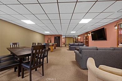 Beautifully upgraded 2 bedroom + den, 2 bath condo with approx - photo 35