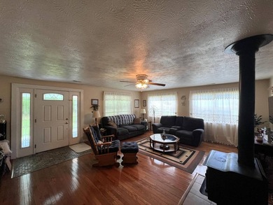 Disregard listing price. Property will be sold at auction. 3 - photo 35