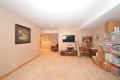 Welcome home to the tranquility of Earl Street! Set on a one - photo 36
