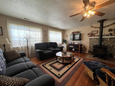 Disregard listing price. Property will be sold at auction. 3 - photo 36