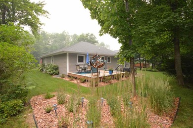 Welcome home to the tranquility of Earl Street! Set on a one - photo 49