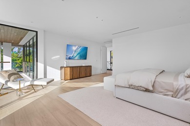 Welcome to 1099 NE 4th Avenue, Boca Raton; a newly completed