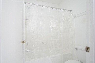 Beautifully updated 2-bedroom, 2-bath second-floor condo located - photo 16