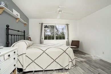 Beautifully updated 2-bedroom, 2-bath second-floor condo located - photo 17