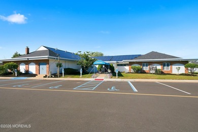 Welcome to this nicely maintained 2-bedroom, 2-bath Lakeview - photo 18