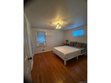 Tucked away on a private .72-acre flag lot, this cozy 2-bedroom - photo 8