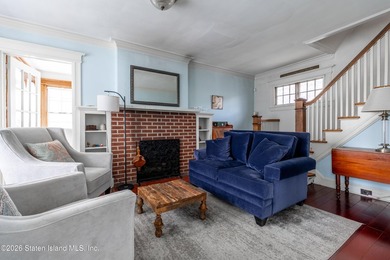 Charming and sun-filled, this 3-bedroom, 2-bath, 1,528 sq ft - photo 8
