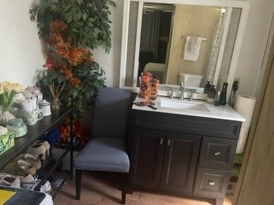 Welcome to Hillcrest FL, a 40+ age-qualified active and vibrant - photo 11