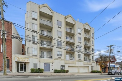 WELCOME HOME!! Amazing opportunity to own this beautiful SUN