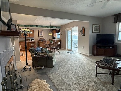 Lake Cumberland Condo For Sale in Bronston Kentucky