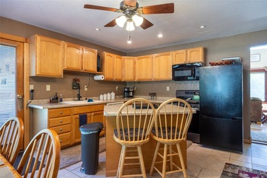 Beautiful home on Lake LaVerne WHERE THE FISHING IS ALWAYS GOOD! - photo 4