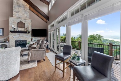 Experience the epitome of luxury living in this spectacular home - photo 11