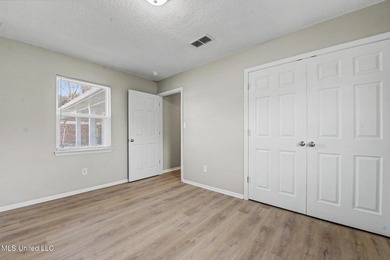 Freshly renovated and move-in ready 3-bedroom, 2-bath home - photo 16