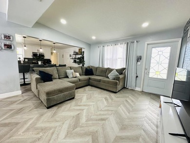 Completely remodeled open concept home in move in condition - photo 19