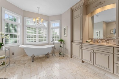Experience the epitome of luxury living in this spectacular home - photo 20
