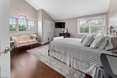 Experience the epitome of luxury living in this spectacular home - photo 23