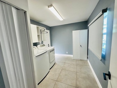 Completely remodeled open concept home in move in condition - photo 23