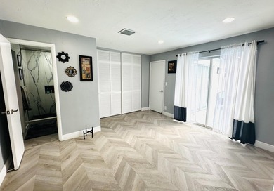 Completely remodeled open concept home in move in condition - photo 26