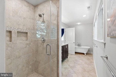 Beautifully updated and thoughtfully designed, this four-bedroom - photo 31