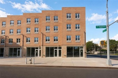 Newly built 3-family house with 1 store. Building size: 20.4 * - photo 2