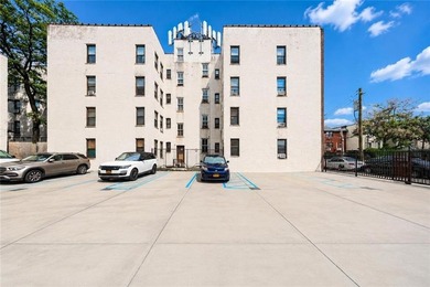 Newly built 3-family house with 1 store. Building size: 20.4 * - photo 6