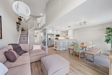 (private lake, pond, coastal) Townhome/Townhouse For Sale in Palm Beach Gardens Florida