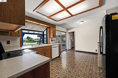 Opportunity knocks !Rare opportunity to own a 5-bedroom, 2 - photo 11