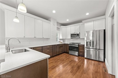 Charming Colonial situated in a prime Western Lakewood location - photo 12