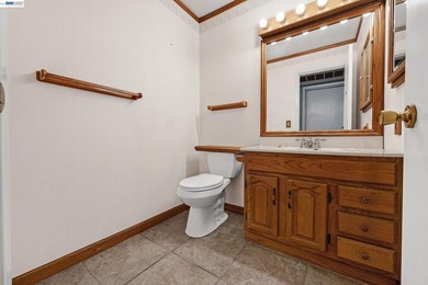 Opportunity knocks !Rare opportunity to own a 5-bedroom, 2 - photo 17