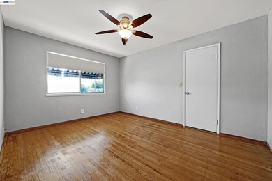Opportunity knocks !Rare opportunity to own a 5-bedroom, 2 - photo 19