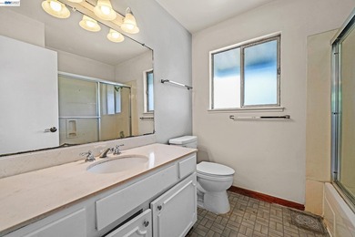 Opportunity knocks !Rare opportunity to own a 5-bedroom, 2 - photo 21