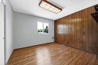 Opportunity knocks !Rare opportunity to own a 5-bedroom, 2 - photo 22