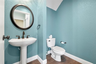 Absolutely stunning 5-bedroom, 3.5-bath home located in The - photo 23