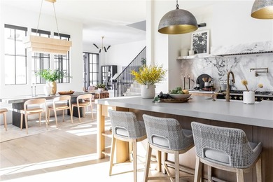 WELCOME to a breathtaking WATERFRONT masterpiece in the - photo 26