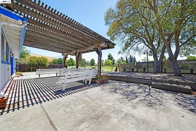 Opportunity knocks !Rare opportunity to own a 5-bedroom, 2 - photo 30
