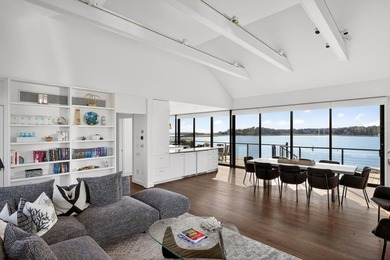 This exceptional coastal retreat was designed to capture - photo 10
