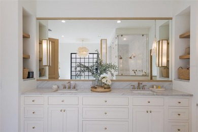 WELCOME to a breathtaking WATERFRONT masterpiece in the - photo 38