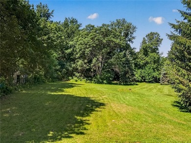 Welcome to 17 Fenton Rd! 4 bedrooms on a picturesque lot, room - photo 7