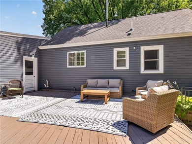 Welcome to 17 Fenton Rd! 4 bedrooms on a picturesque lot, room - photo 9