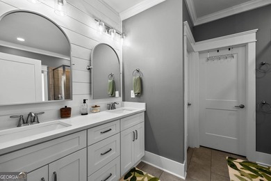 This beautifully maintained Craftsman-style home offers the best - photo 32