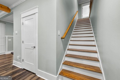 This beautifully maintained Craftsman-style home offers the best - photo 45
