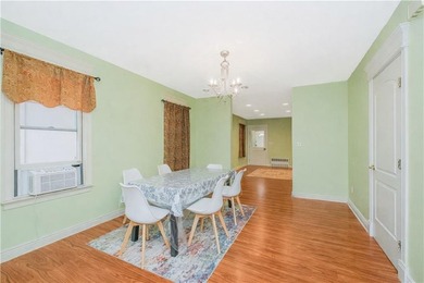 Introducing a semi-detached single-family home, conveniently - photo 8